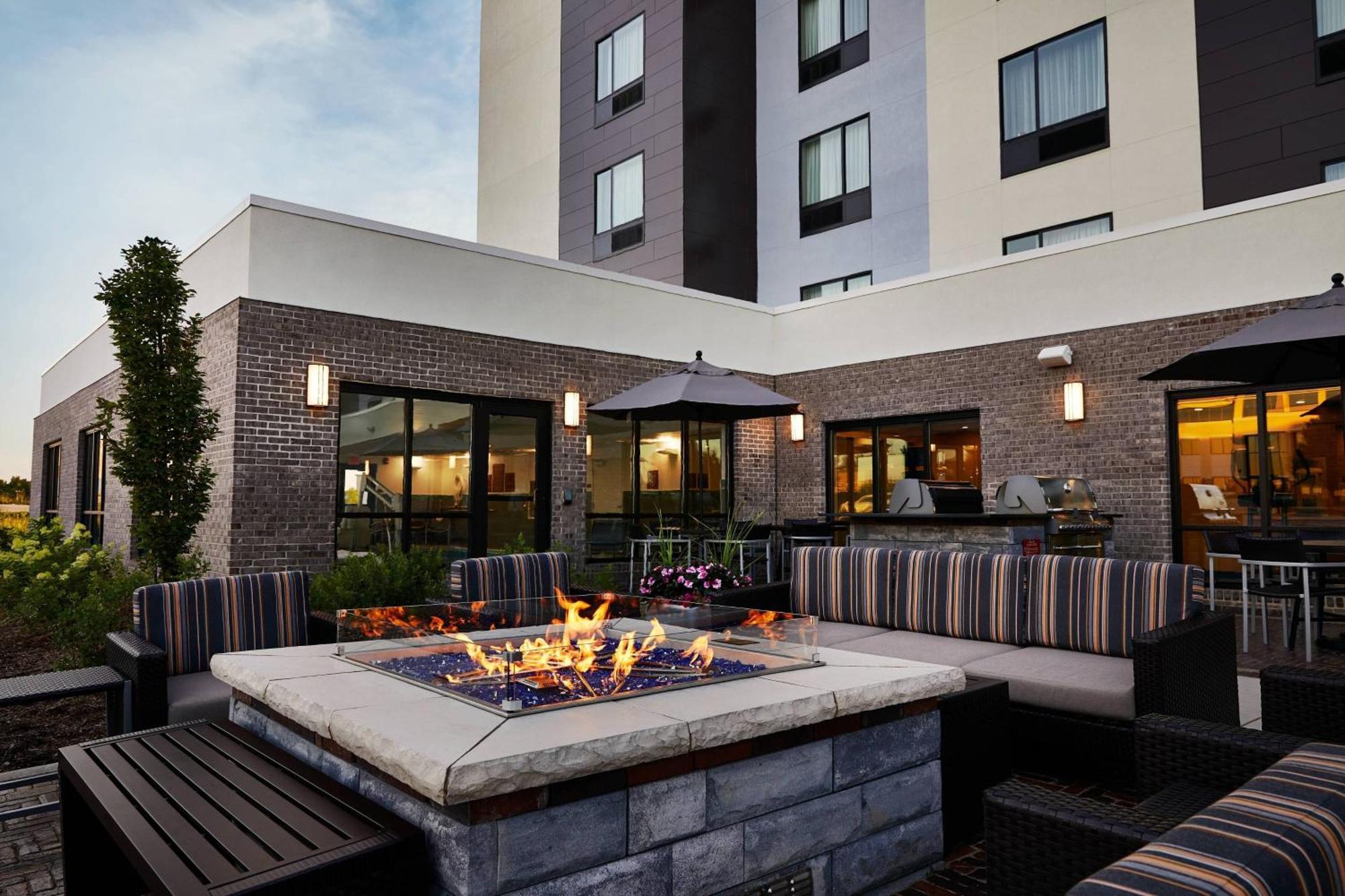 Towneplace Suites By Marriott St. Louis O'Fallon Bagian luar foto